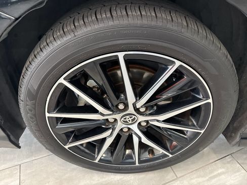Used 2022 Toyota Camry SE w/ Convenience Package image 37