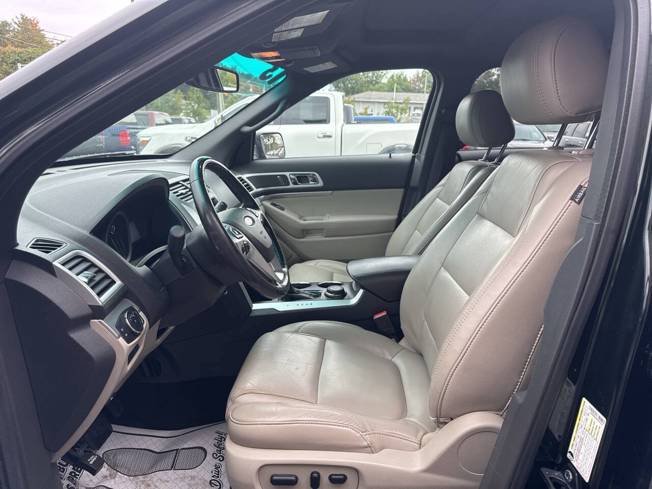 Used 2013 Ford Explorer XLT AWD/4WD image 11
