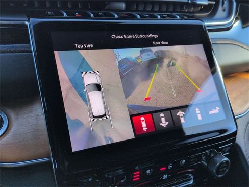 Used 2024 Jeep Grand Cherokee Summit image 20