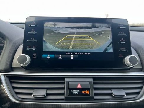 Used 2022 Honda Accord Sport image 19