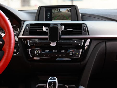 Used 2018 BMW 330i Sedan w/ M Sport Package image 39