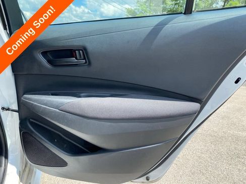 Used 2023 Toyota Corolla LE FWD image 30