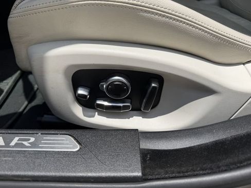 Used 2020 Jaguar XE S RWD image 13