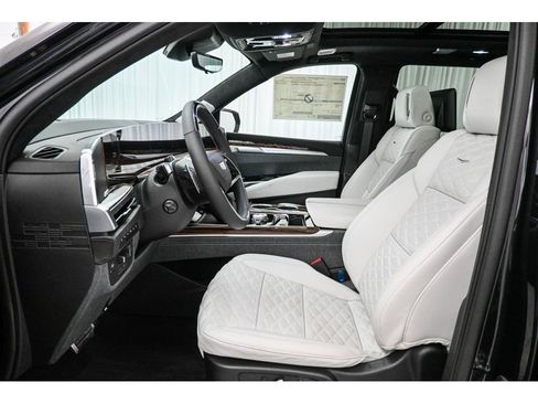 New 2026 Cadillac Escalade Platinum Sport w/ LPO, ONYX Package image 24