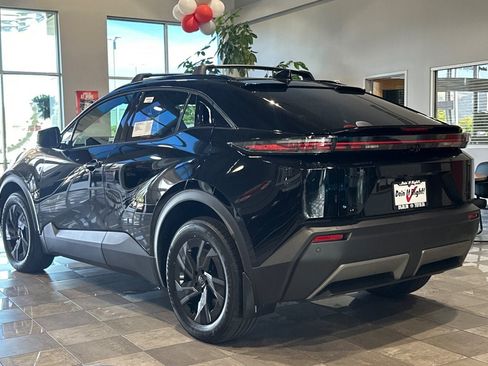 New 2026 Toyota C-HR AWD/4WD image 6
