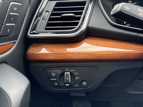 Used 2023 Audi Q5 2.0T Premium Plus image 21