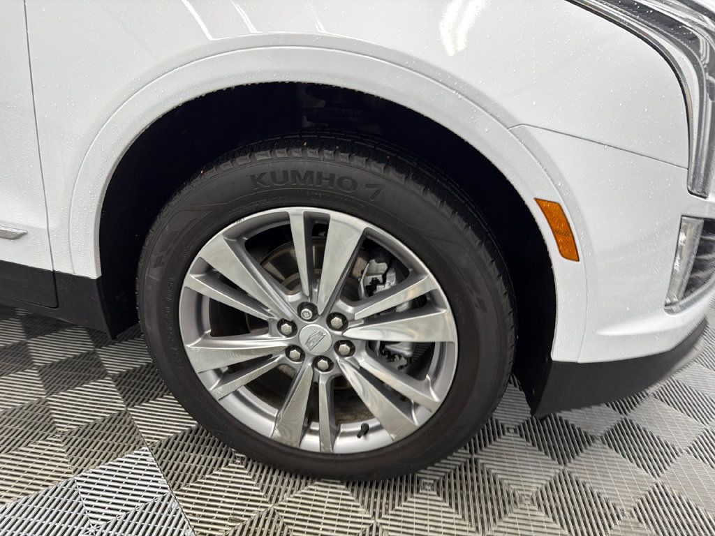 Used 2024 Cadillac XT5 Premium Luxury FWD image 13