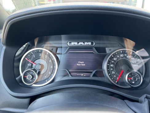 New 2026 RAM 2500 Big Horn AWD/4WD image 17