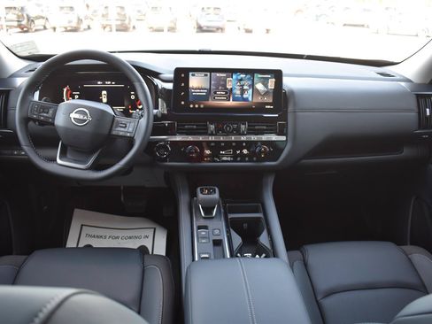 New 2026 Nissan Pathfinder SL FWD image 31
