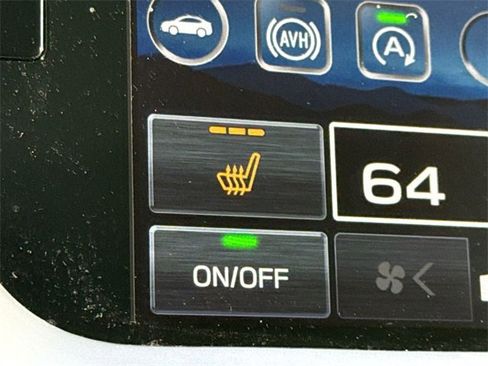 Used 2023 Subaru Outback Premium image 31