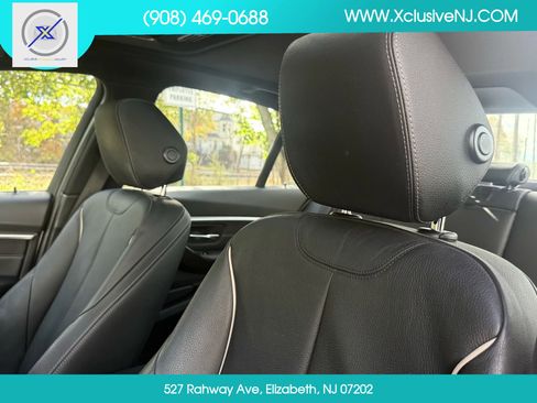 Used 2018 BMW 330i xDrive Sedan w/ Convenience Package image 10