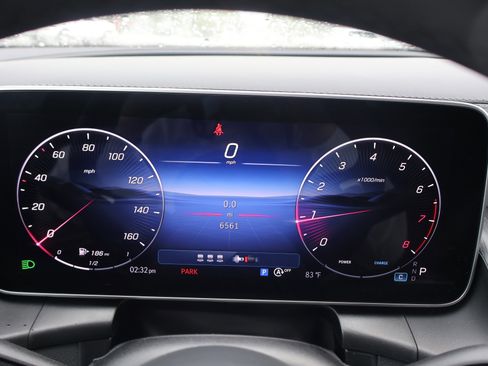 Certified 2025 Mercedes-Benz GLC 300 4MATIC image 28