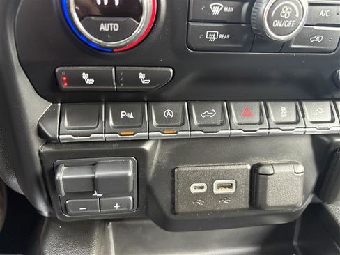 Used 2021 Chevrolet Silverado 1500 LT Trail Boss w/ Convenience Package II image 19