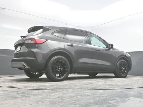 Used 2020 Ford Escape SE Sport image 33