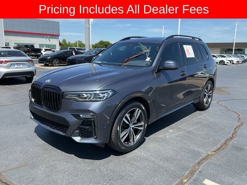 Used 2021 BMW X7 xDrive40i w/ M Sport Package AWD/4WD image 1