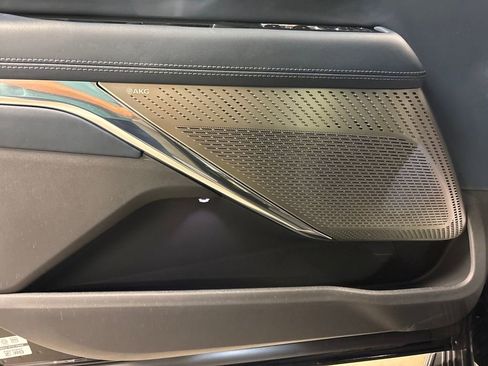 New 2025 Cadillac Escalade IQ Luxury 2 image 20