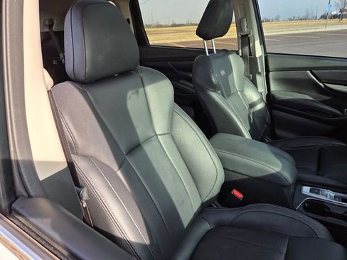 Used 2024 Subaru Ascent Limited w/ Technology Package image 36