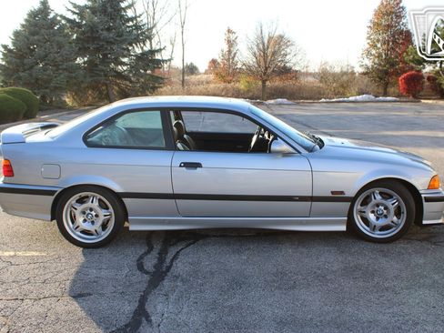 Used 1995 BMW M3 Coupe image 17