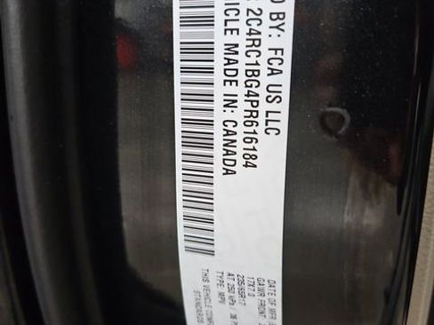 Used 2023 Chrysler Pacifica Touring-L image 56