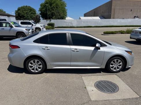 Used 2024 Toyota Corolla LE FWD image 4
