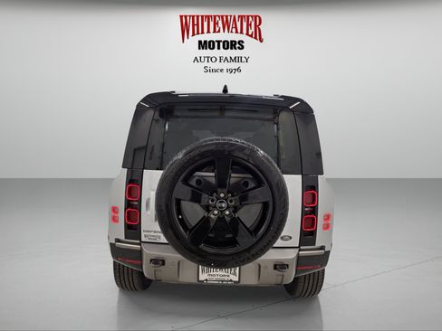 Used 2021 Land Rover Defender 110 X-Dynamic SE AWD/4WD image 3