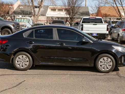 Used 2018 Kia Rio LX image 4