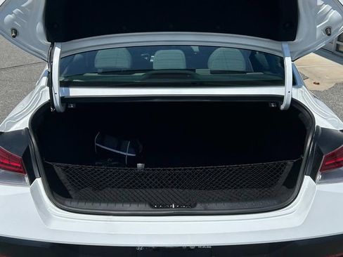 Used 2024 Hyundai Elantra SEL w/ Convenience Package image 12