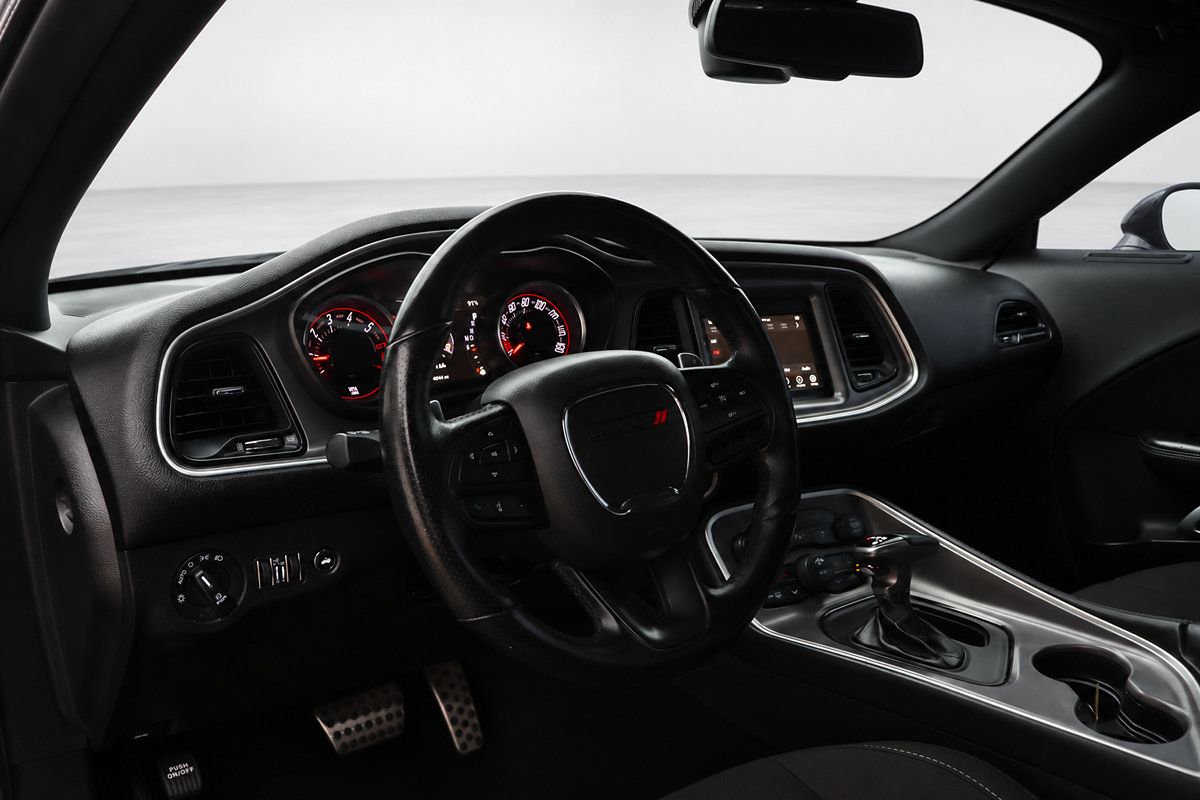 Used 2022 Dodge Challenger R/T RWD image 20