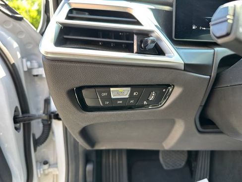 Used 2025 BMW 330i Sedan RWD image 21