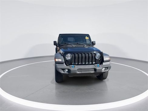 Used 2023 Jeep Wrangler Sport image 3