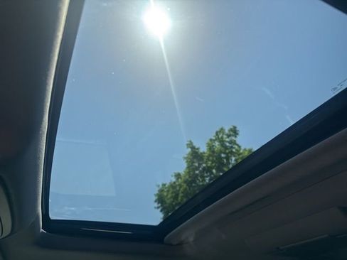 Used 2017 GMC Yukon Denali w/ Open Road Package AWD/4WD image 37