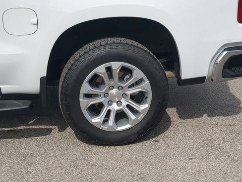 Used 2025 Chevrolet Silverado 1500 LTZ image 11