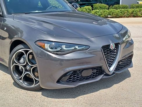 Used 2024 Alfa Romeo Giulia Ti image 2