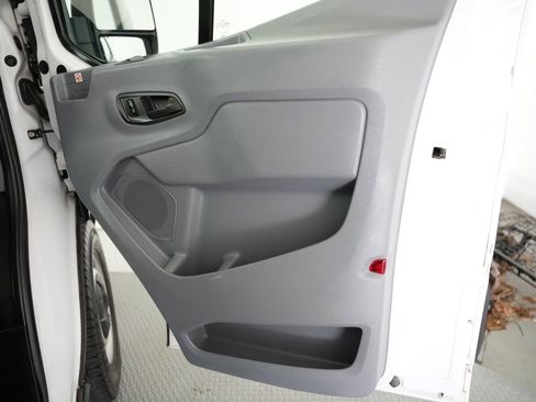 Used 2019 Ford Transit 250 130 Low Roof image 38