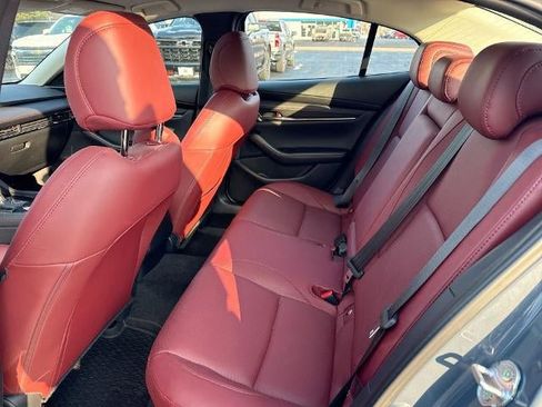 Used 2025 MAZDA MAZDA3 s image 24