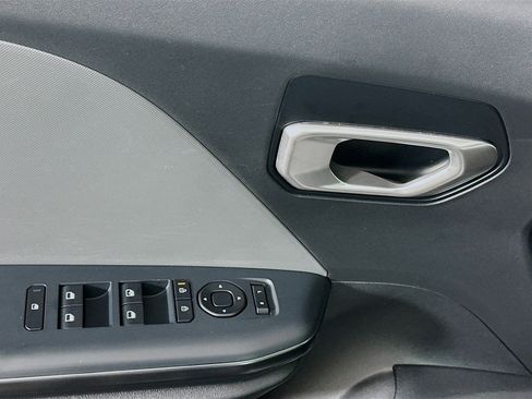 Used 2025 Kia K4 FWD image 15