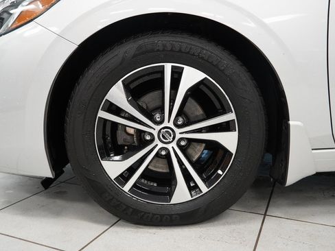 Used 2021 Nissan Sentra SV w/ Trunk Package image 15