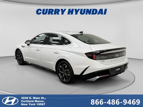 Used 2024 Hyundai Sonata SEL FWD image 3