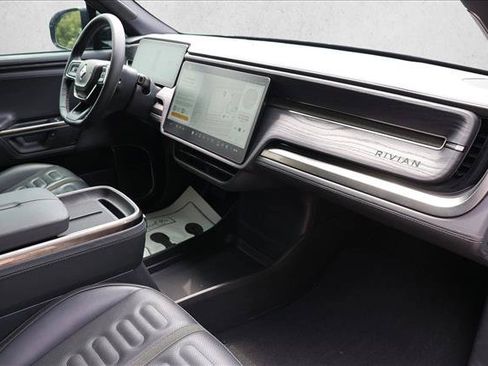Used 2025 Rivian R1S Adventure AWD/4WD image 27