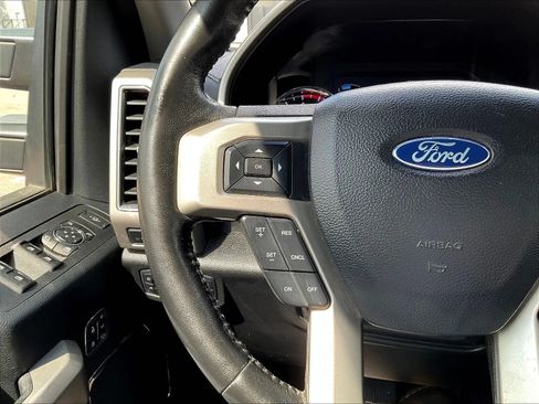 Used 2020 Ford F350 Lariat w/ Lariat Value Package AWD/4WD image 20