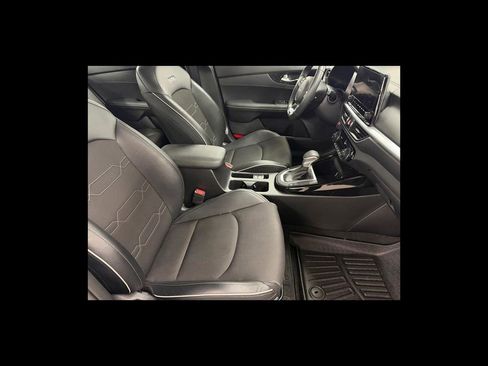 Used 2024 Kia Forte GT-Line w/ GT-Line Premium Package FWD image 18