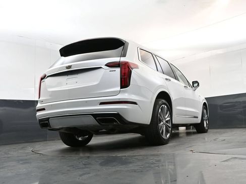 Used 2022 Cadillac XT6 Premium Luxury w/ Platinum Package AWD/4WD image 23