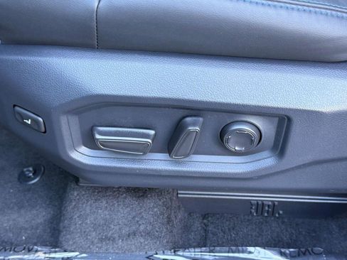 New 2026 Toyota Tundra Platinum AWD/4WD image 14