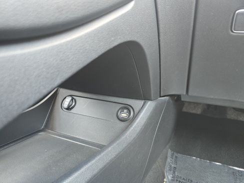 Used 2023 Hyundai Santa Fe SEL FWD image 25