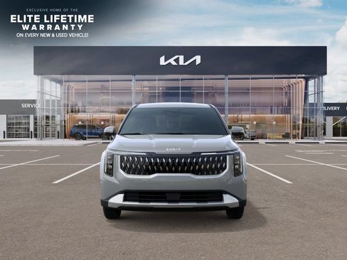 New 2027 Kia Carnival LX FWD image 3