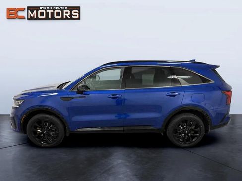 Used 2021 Kia Sorento EX image 3