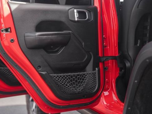 Used 2020 Jeep Wrangler Unlimited Rubicon w/ LED Lighting Group image 38