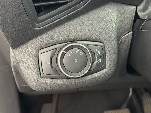 Used 2017 Ford Escape S FWD image 22