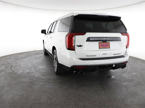 Used 2024 GMC Yukon XL Denali Ultimate image 10