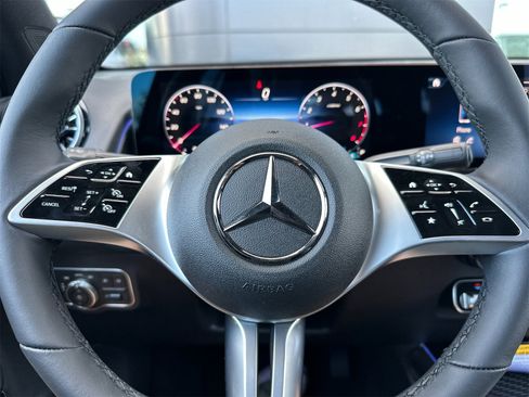 New 2026 Mercedes-Benz GLB 250 image 24